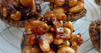 Tartelettes aux fruits secs et caramel , Gâteaux de l’aid 2012